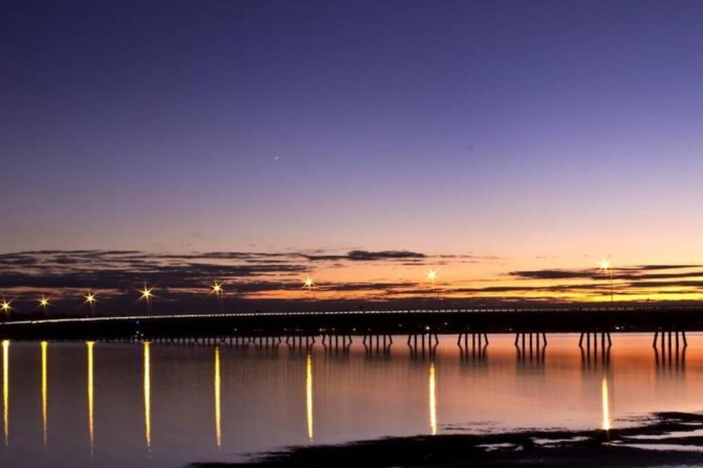 Bribie Island Unit With Pool - Amazing Beaches & Lifestyle! Bongaree Buitenkant foto