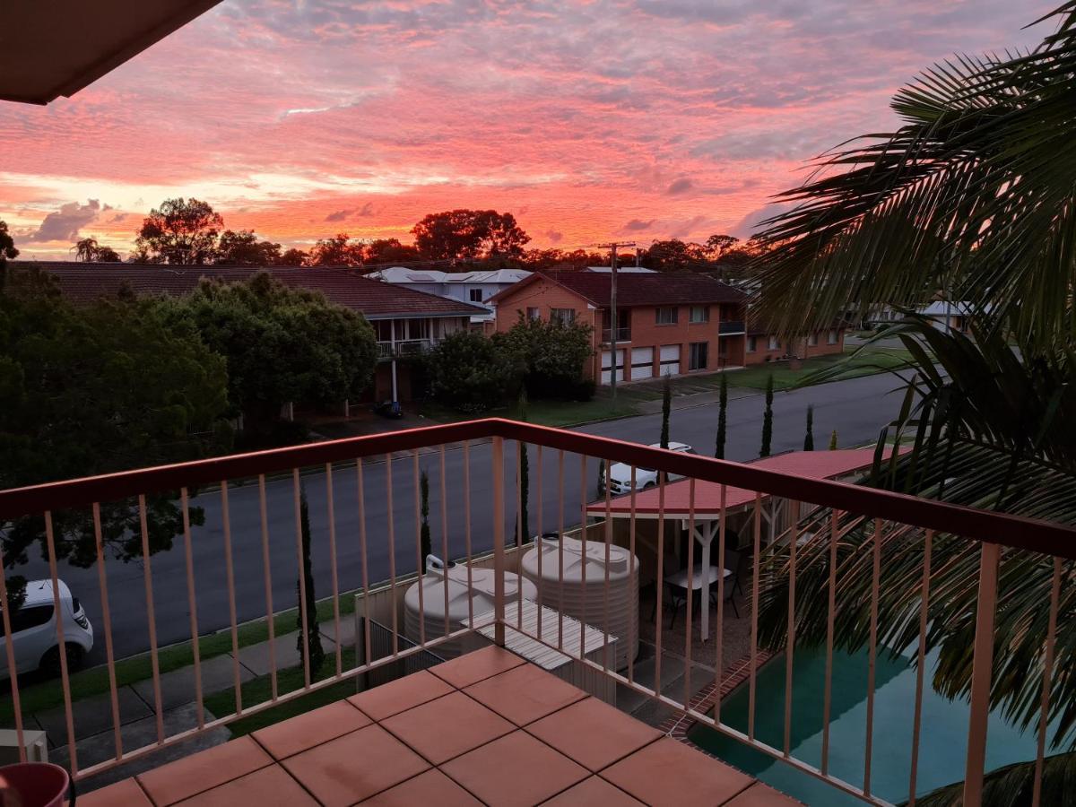 Bribie Island Unit With Pool - Amazing Beaches & Lifestyle! Bongaree Buitenkant foto